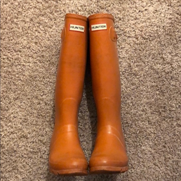 Orange Hunter boots - tall - Picture 2 of 6